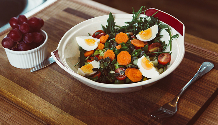 salad at night