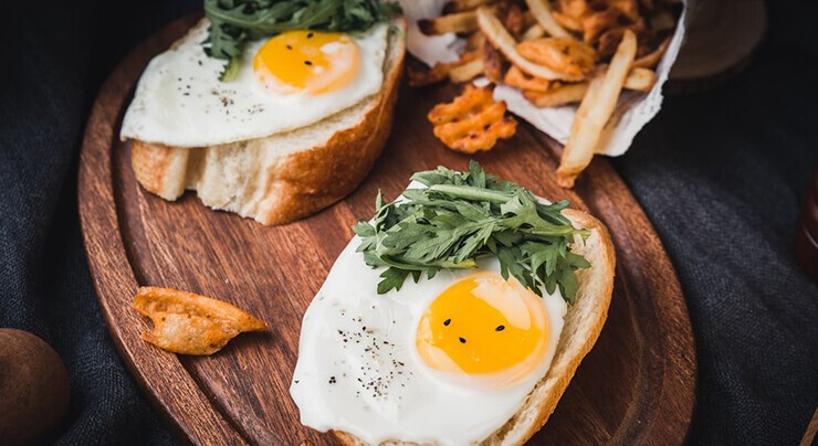 Eggs healthy eat