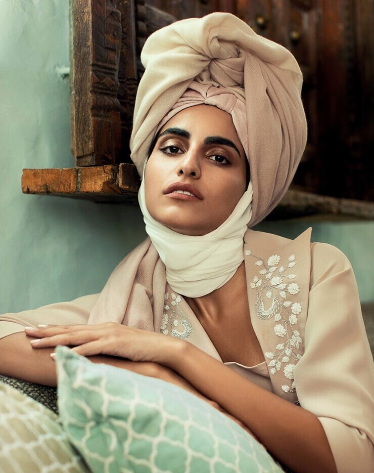 Farnoush Savadkouhi modelo