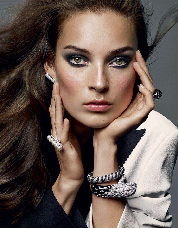 Julia Bergshoeff modelo