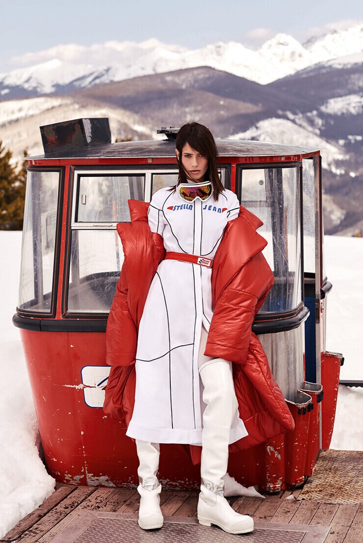 Amanda Wellsh model