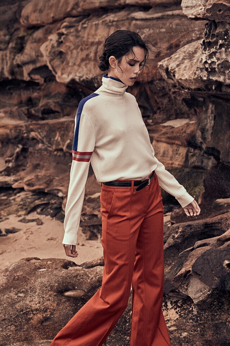 Zoe Barnard model