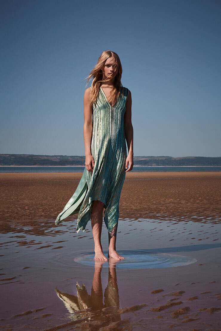 Harriet Longhurst model