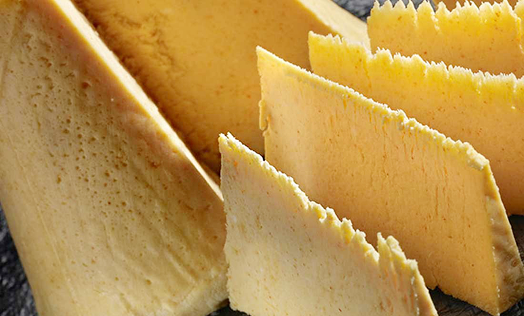 Afuega'l Pitu cheese