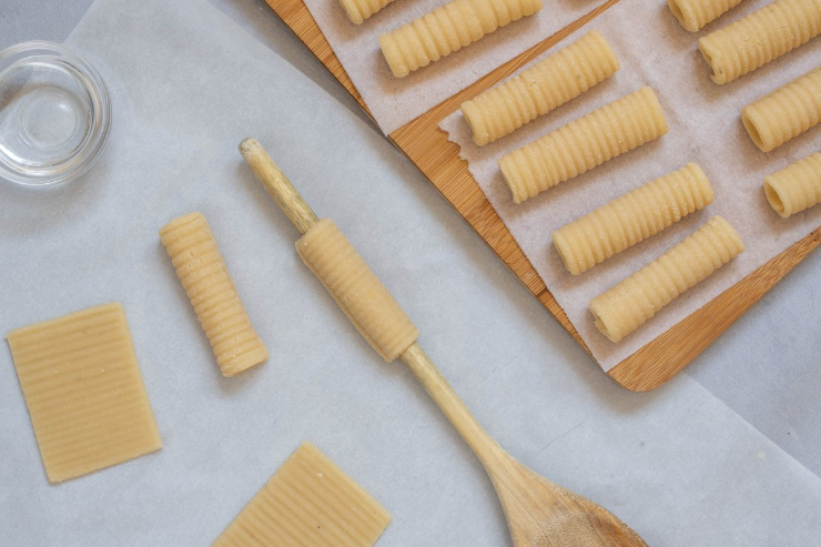 Huesos de Santo recipe