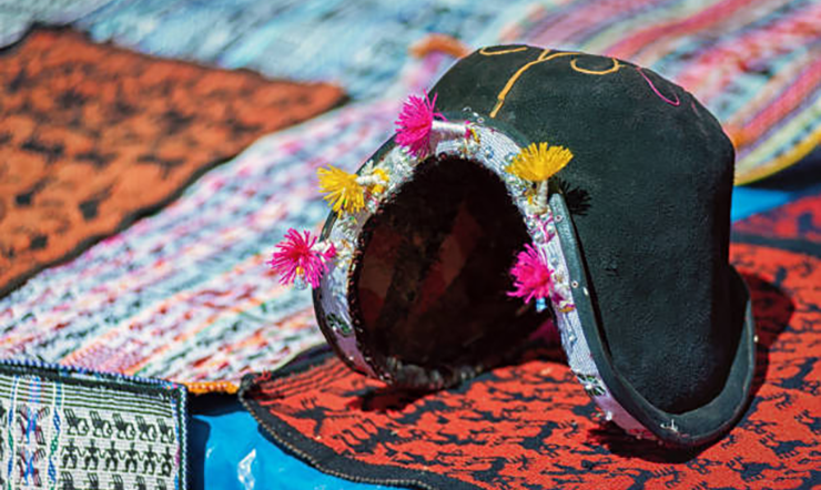 bolivia traditional clothing