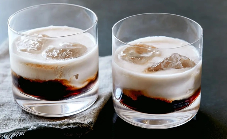 White Russian cocktail recipe